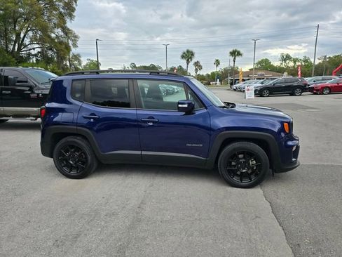 Used 2019 Jeep Renegade Altitude w/ Quick Order Package 2XM image 3