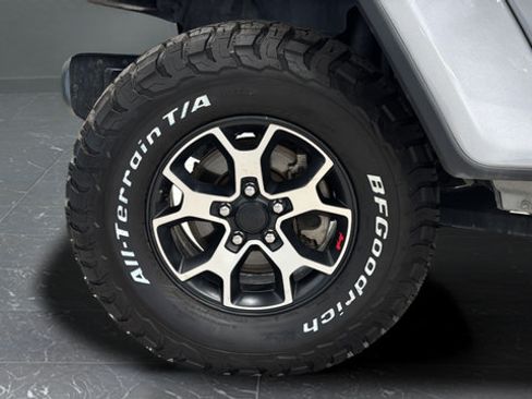 Used 2020 Jeep Wrangler Unlimited Rubicon AWD/4WD image 35