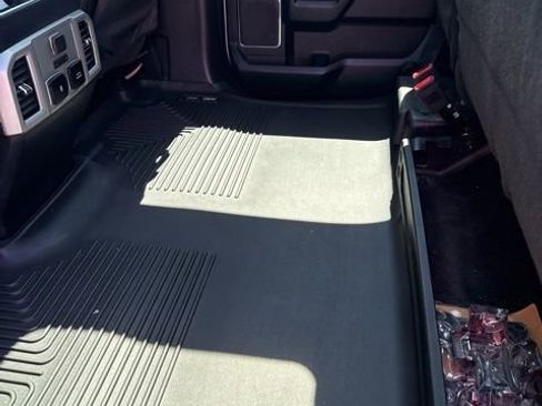 Used 2018 Ford F150 Lariat w/ Equipment Group 502A Luxury image 6