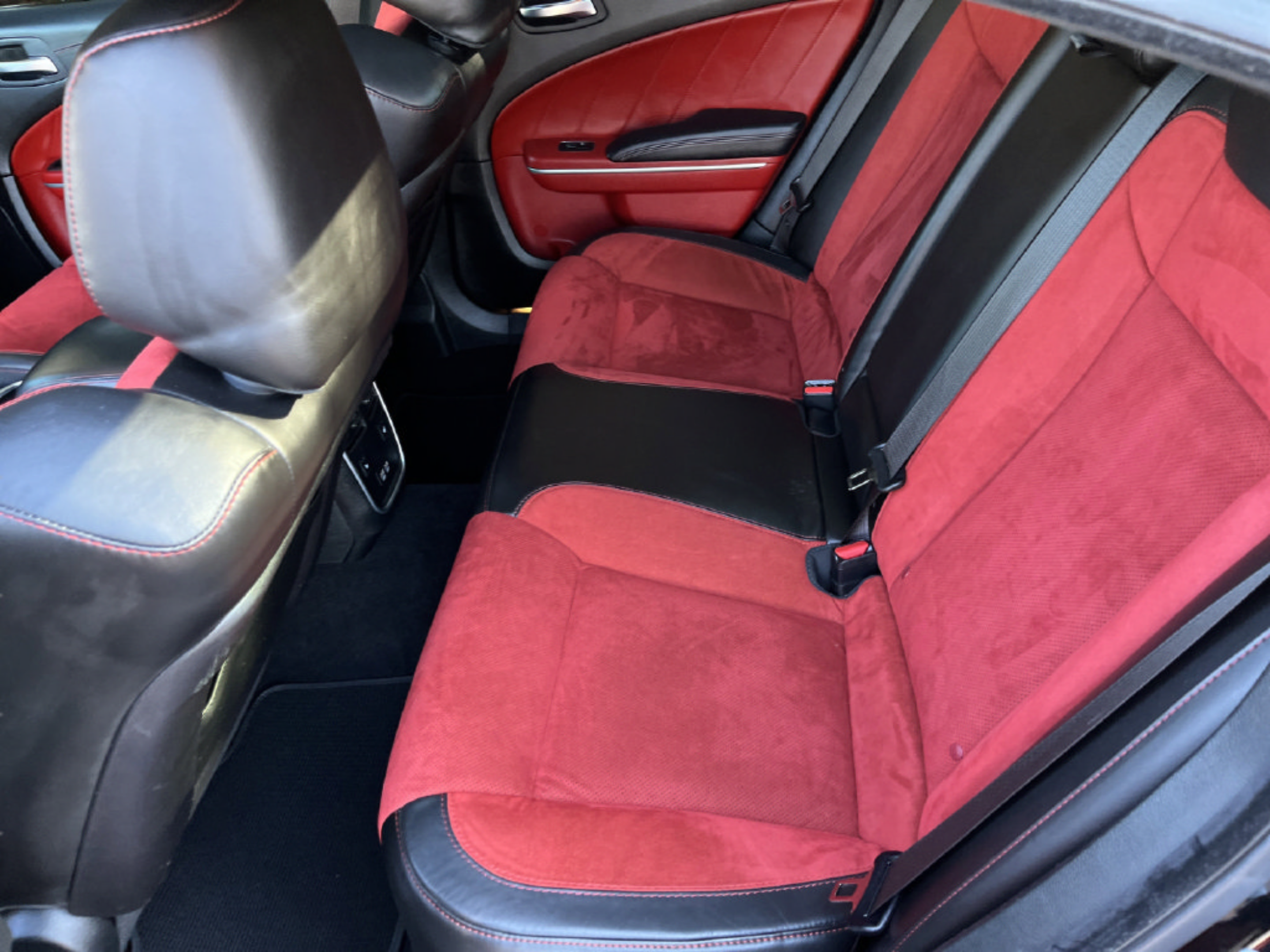 Used 2022 Dodge Charger Scat Pack w/ Plus Group RWD image 13