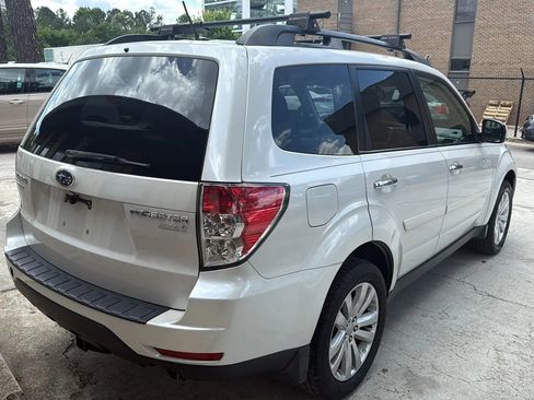 Used 2013 Subaru Forester 2.5X Premium AWD/4WD image 5