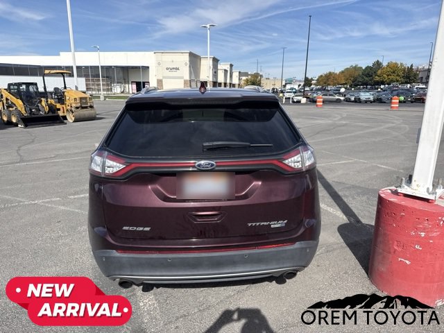 Used 2018 Ford Edge Titanium w/ Technology Package AWD/4WD image 4