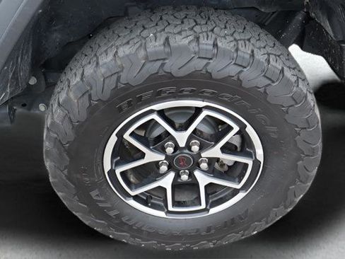 Used 2025 Jeep Wrangler Unlimited Rubicon image 11