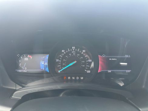 Used 2016 Ford Expedition Platinum image 16