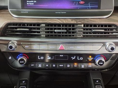 Used 2022 Kia Telluride SX w/ SX Prestige Package image 22