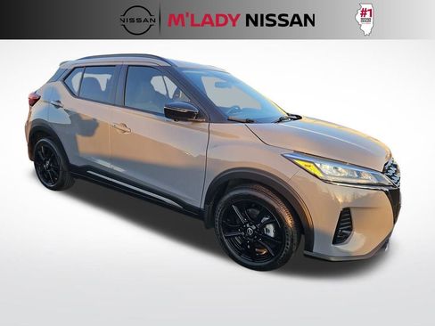 Used 2024 Nissan Kicks SR w/ SR Premium Package image 4