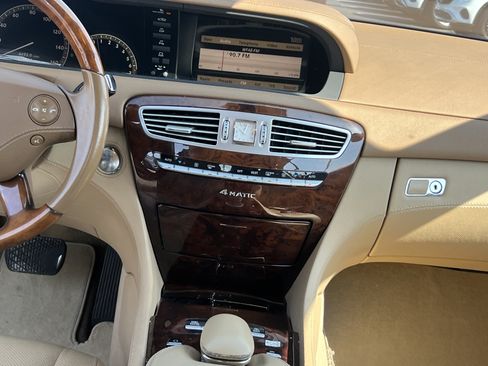Used 2009 Mercedes-Benz CL 550 4MATIC image 31