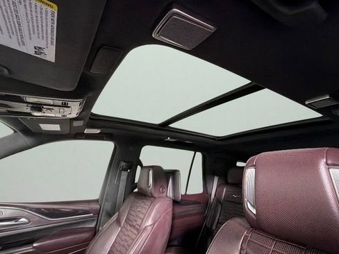 Certified 2021 Cadillac Escalade Sport Platinum AWD/4WD image 28
