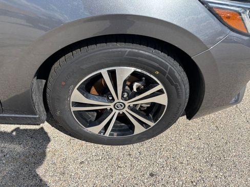 Used 2023 Nissan Sentra SV FWD image 28