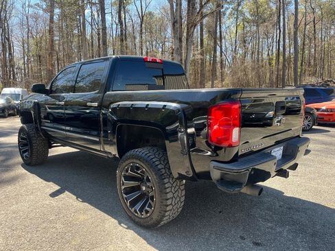 Used 2017 Chevrolet Silverado 1500 LTZ Z71 w/ LTZ Plus Package image 8