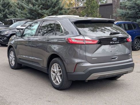 Used 2024 Ford Edge SEL image 5