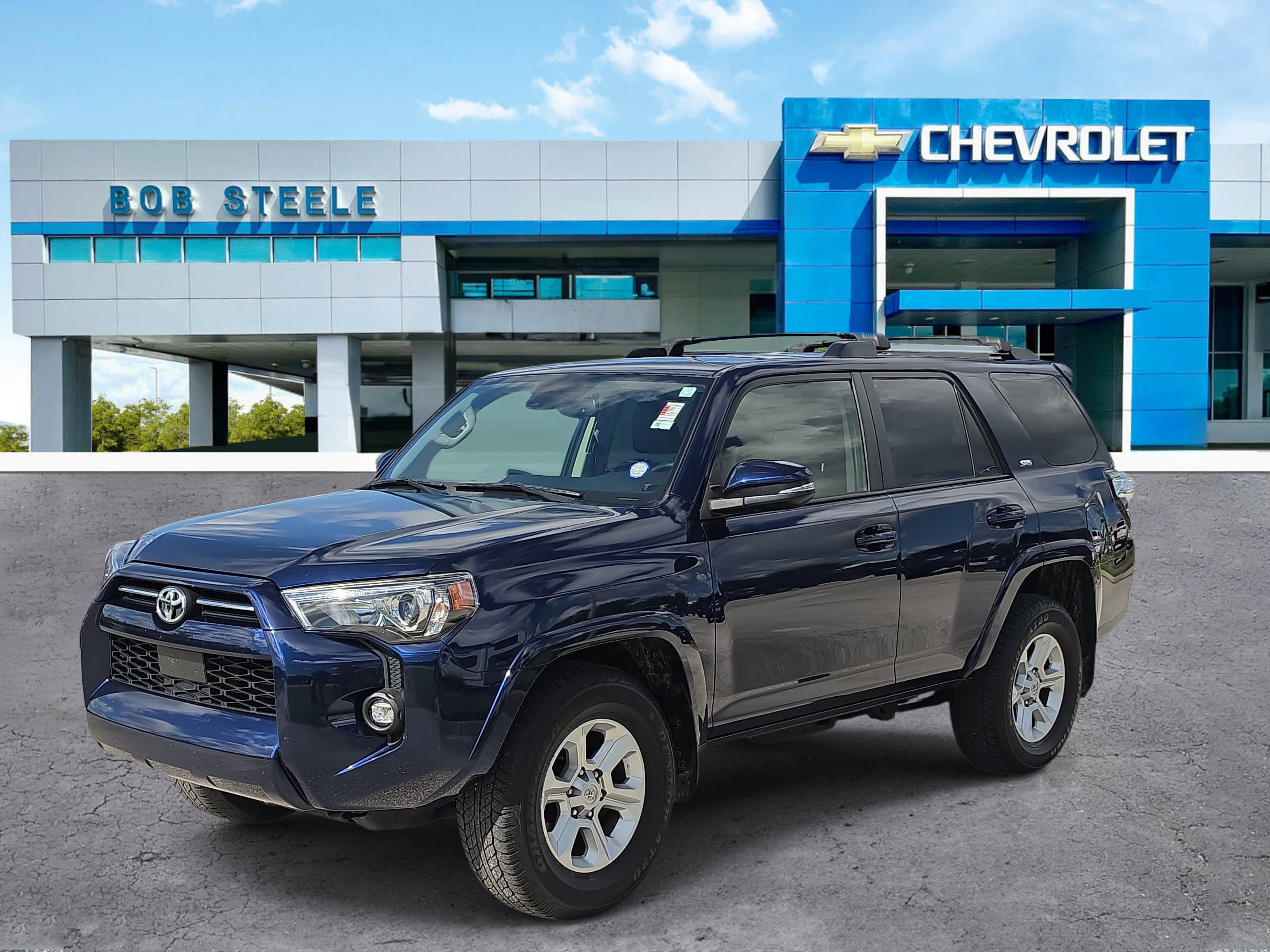Used 2023 Toyota 4Runner SR5 Premium w/ Moonroof Package RWD image 2