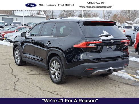 Used 2024 Toyota Grand Highlander Limited image 3