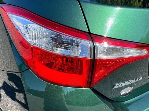 Used 2016 Toyota Corolla LE FWD image 28