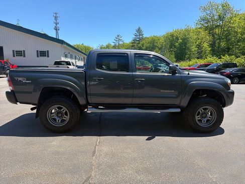 Used 2010 Toyota Tacoma 4x4 Double Cab image 6