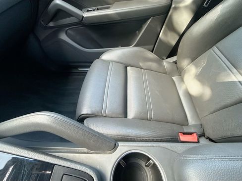 Used 2019 Porsche Cayenne AWD/4WD image 18