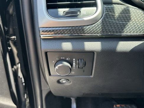 Used 2018 Jeep Grand Cherokee Trackhawk AWD/4WD image 26