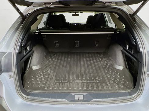 Used 2025 Subaru Outback Premium AWD/4WD image 22
