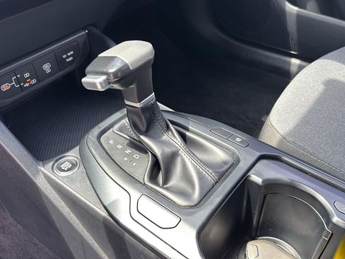 Used 2025 Kia K4 FWD image 17