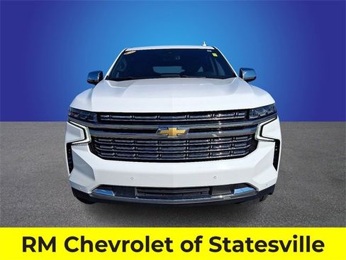 Used 2024 Chevrolet Suburban Premier image 2