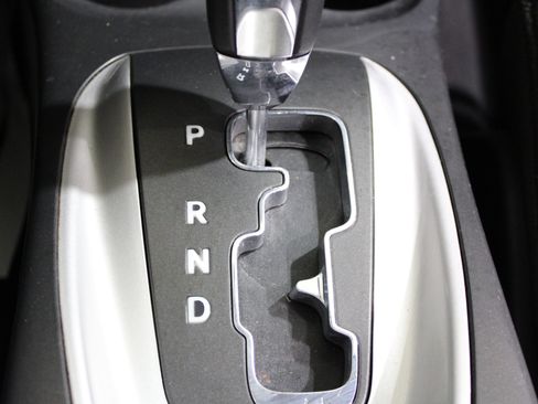 Used 2020 Dodge Journey SE w/ SE Popular Equipment Group FWD image 22