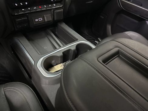 Used 2021 Chevrolet Silverado 1500 LTZ AWD/4WD image 42
