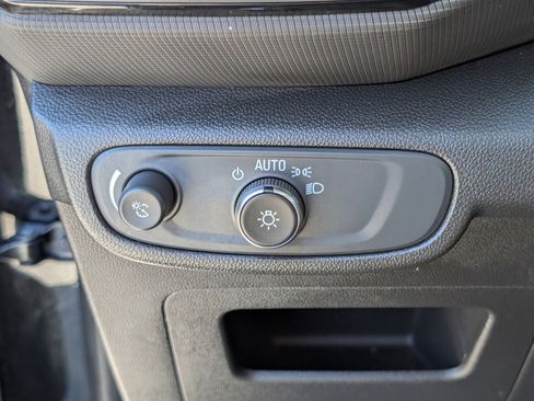 Used 2022 Chevrolet TrailBlazer LS image 19