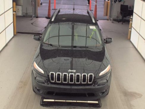 Used 2016 Jeep Cherokee Latitude w/ Safety/Convenience Group image 2