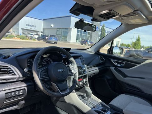 Used 2023 Subaru Forester Premium AWD/4WD image 26