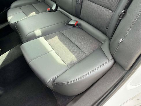 Used 2019 Chevrolet Impala LT FWD image 30
