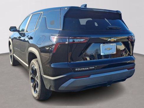 New 2026 Chevrolet Equinox LT w/ Convenience Package II image 3