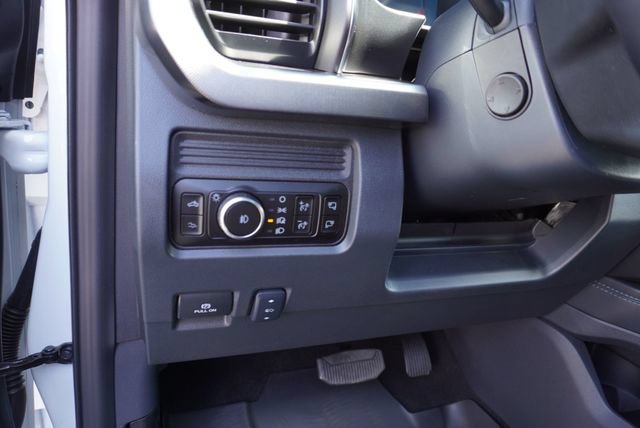 Used 2026 Ford F350 Platinum AWD/4WD image 33