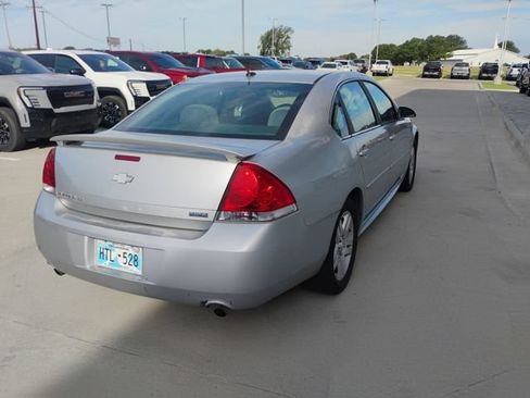 Used 2013 Chevrolet Impala LT w/ LT Sunroof Package FWD image 3