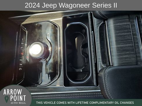 Used 2024 Jeep Wagoneer Series II w/ Flexible Seating Group RWD image 28