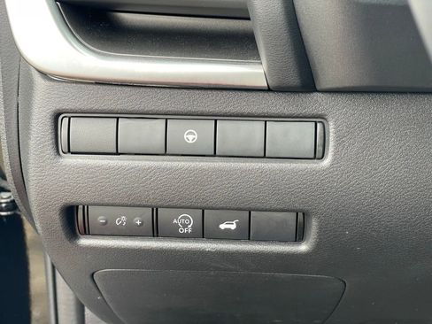 Certified 2025 Nissan Rogue SV image 16