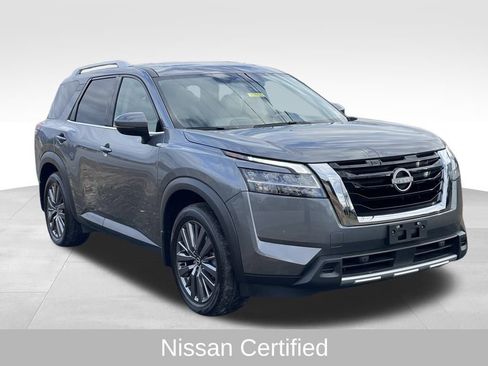 Certified 2022 Nissan Pathfinder SL w/ SL Premium Package image 3
