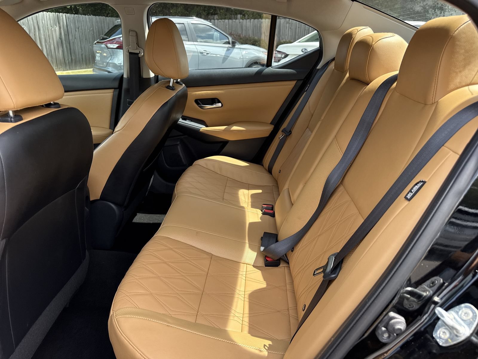 Used 2023 Nissan Sentra SV w/ SV Premium Package FWD image 10