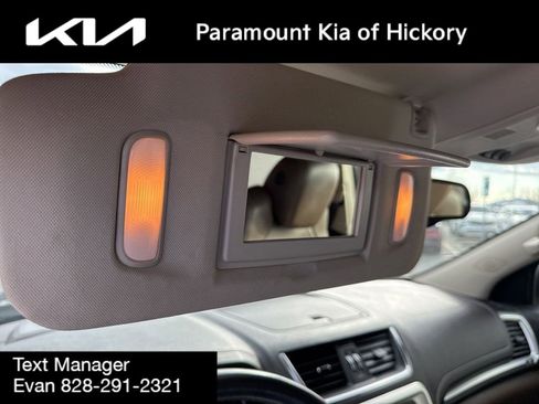 Used 2015 GMC Acadia SLT w/ Technology Package image 29