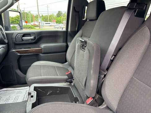 Used 2022 GMC Sierra 2500 SLE w/ SLE Convenience Package AWD/4WD image 15