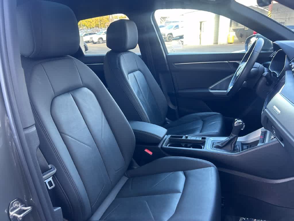 Used 2020 Audi Q3 2.0T Premium Plus w/ Premium Plus Package AWD/4WD image 15