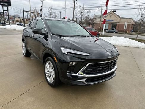 Used 2024 Buick Encore GX Preferred w/ Comfort Package image 12