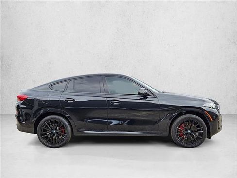 New 2026 BMW X6 xDrive40i w/ Climate Comfort Package image 4