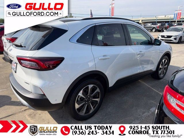 Certified 2023 Ford Escape Platinum w/ Premium Technology Package AWD/4WD image 6