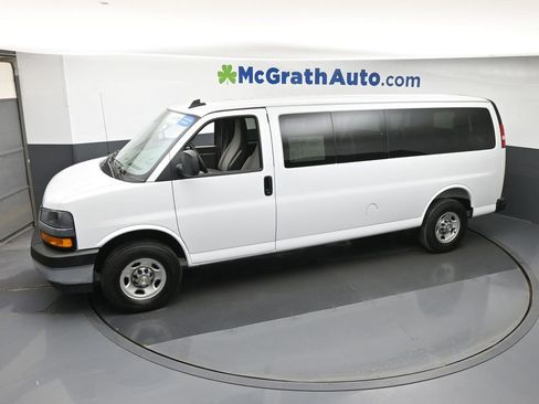 Used 2025 Chevrolet Express 3500 LT w/ LT Preferred Equipment Group RWD image 15