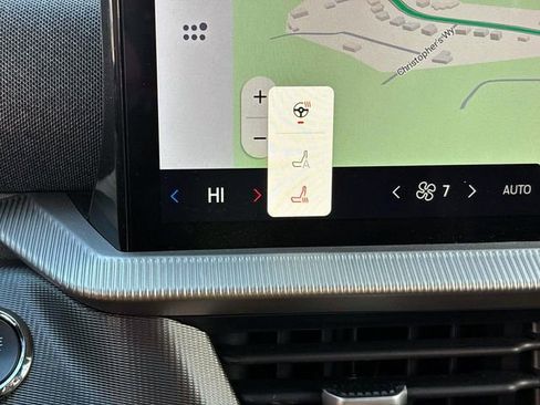 Used 2025 Ford Explorer ST-Line image 26