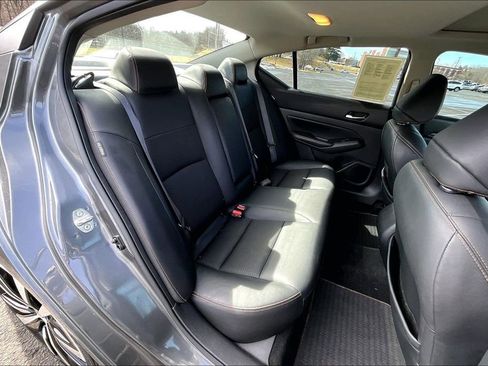 Used 2021 Nissan Altima 2.5 SR w/ SR Premium Package image 23