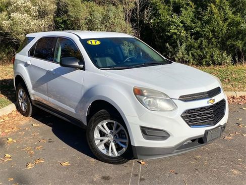 Used 2017 Chevrolet Equinox LS image 1