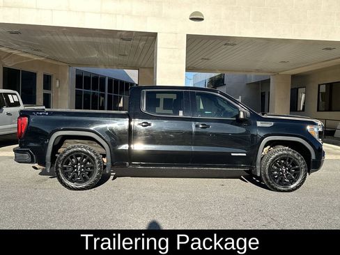 Used 2022 GMC Sierra 1500 Elevation w/ LPO, Elevation Black Package image 8