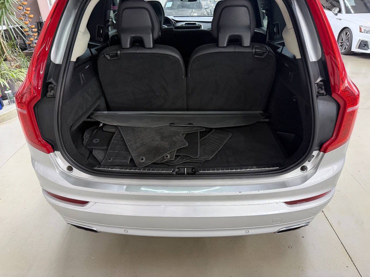 Used 2019 Volvo XC90 T6 Momentum AWD/4WD image 9