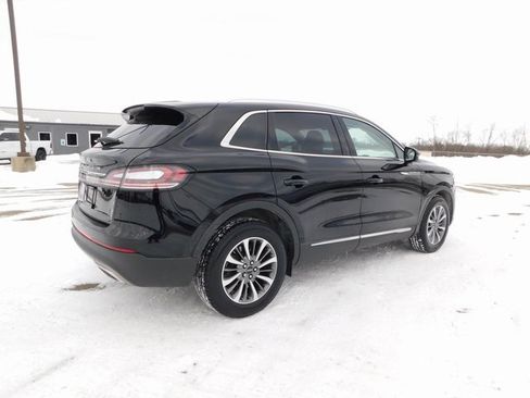 Used 2023 Lincoln Nautilus AWD w/ Premium Package image 3